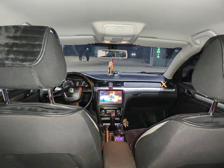 Продам Skoda Superb II 1.8 TSI