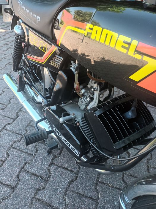 Vendo motorizada em estado novo em estado novo