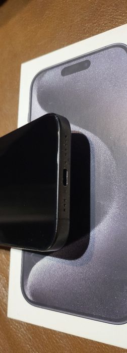 iPhone 15 pro Titanium