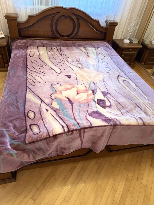 Покривала та Коци на двоспальне  ліжко