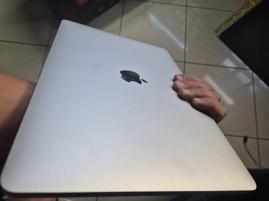 Matryca Macbook pro 13 retina  a2289 a1989 silver  topcase 36x bateria