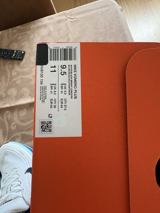 Sapatilhas Nike Vomero Plus Novas (na caixa original)