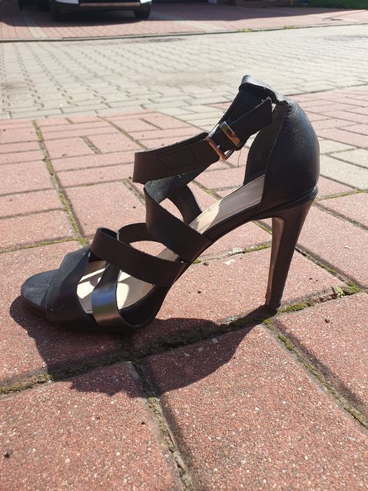 Sandały skórzane Wojas