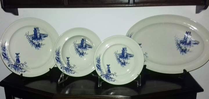 Conjunto de Louça Bordado Pinheiro