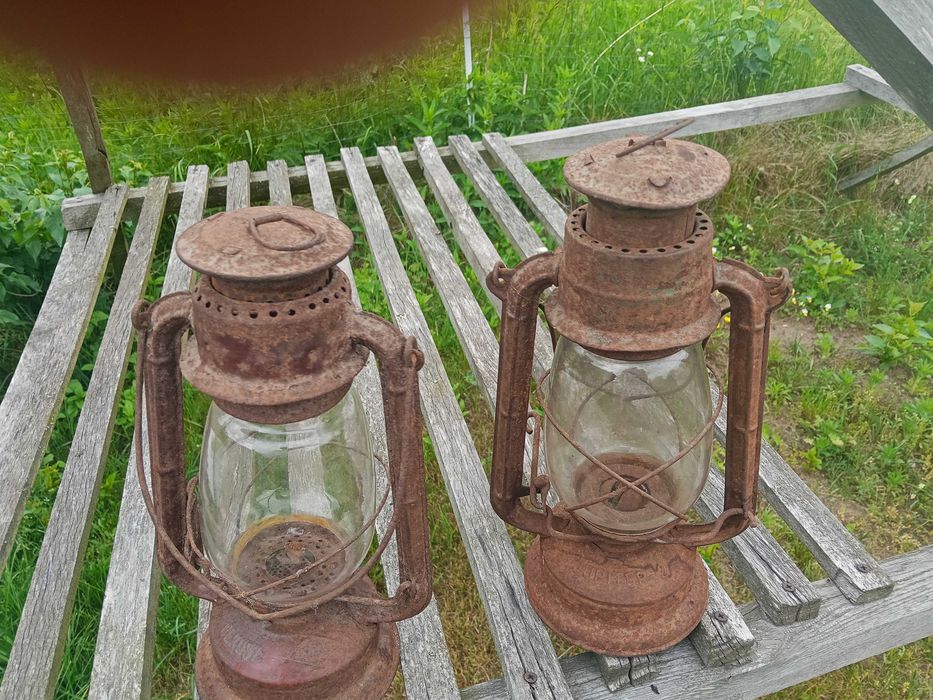 Stare latarnie naftowe Jupiter 2 oraz Olkusz Jdeal