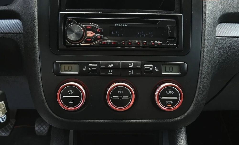 Volkswagen Golf 5 1.6 mpi