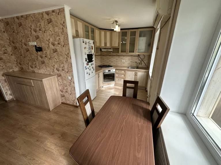 3 ком. Яхт-клуб- 8 Причал, 3/5, ремонт, 12т