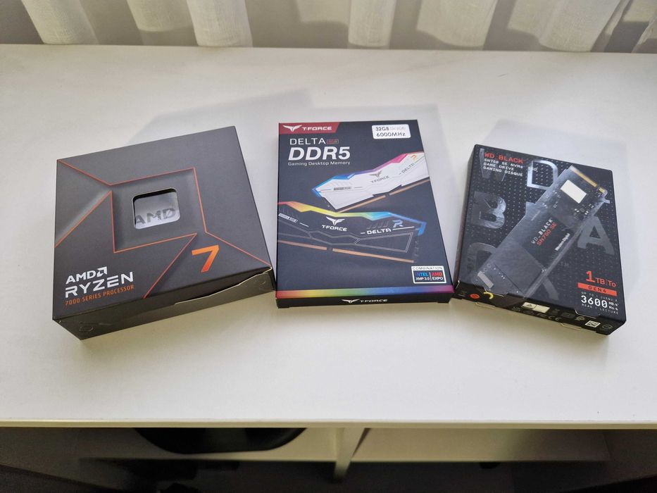 PC R7 7700X e RTX 4070 Super