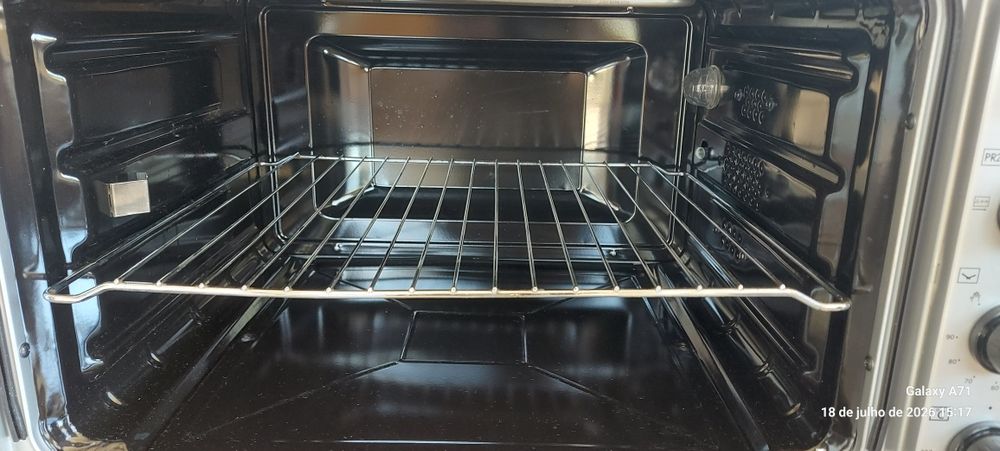 Forno  heletrico novo