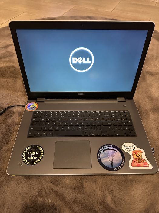 Laptop DELL Inspiron 5759