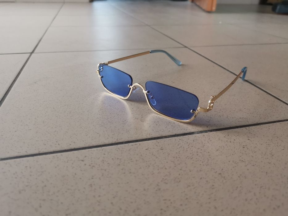 Okulary przeciwsłoneczne y2k kwadraty złote oprawki niebieskie szła