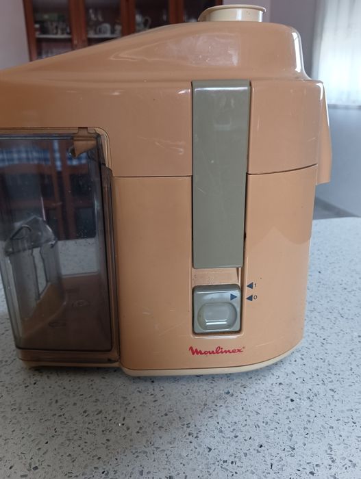 Máquina de fazer sumos naturais -Moulinex