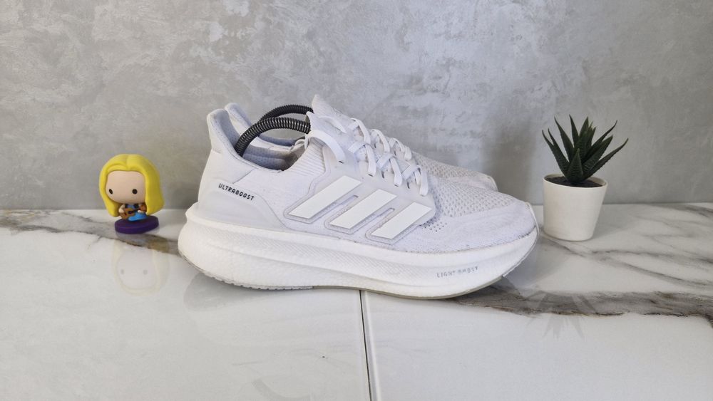 Кросівки Adidas Ultraboost.Розмір 42