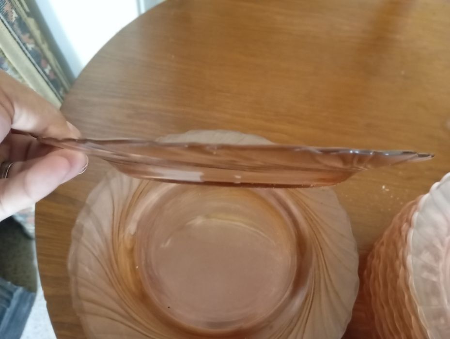 Conjunto de 12 pratos de sopa e almoço