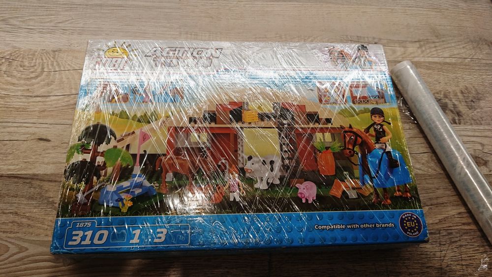 Cobi action town parecido lego novo