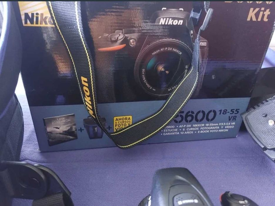 Nikon D5600, 2 Bat, tripé
