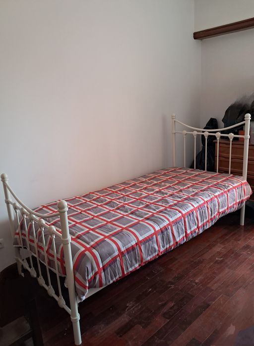 Cama JOM MBD020-1 (como novo - preço na loja: 160€)