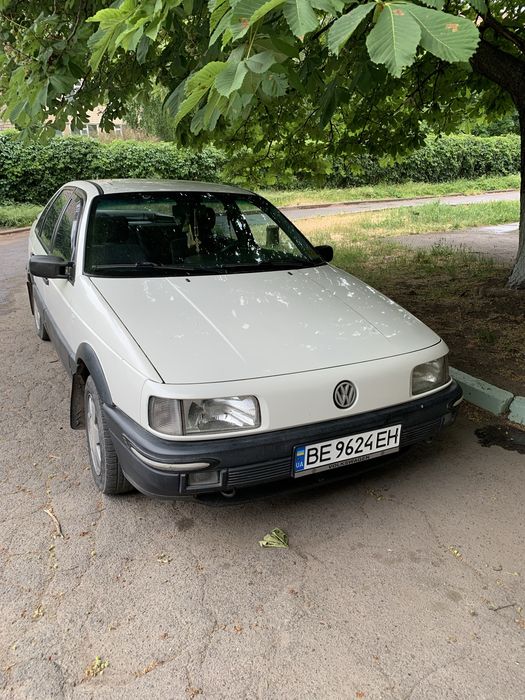 Volkswagen Passat B3 2.0 бензин