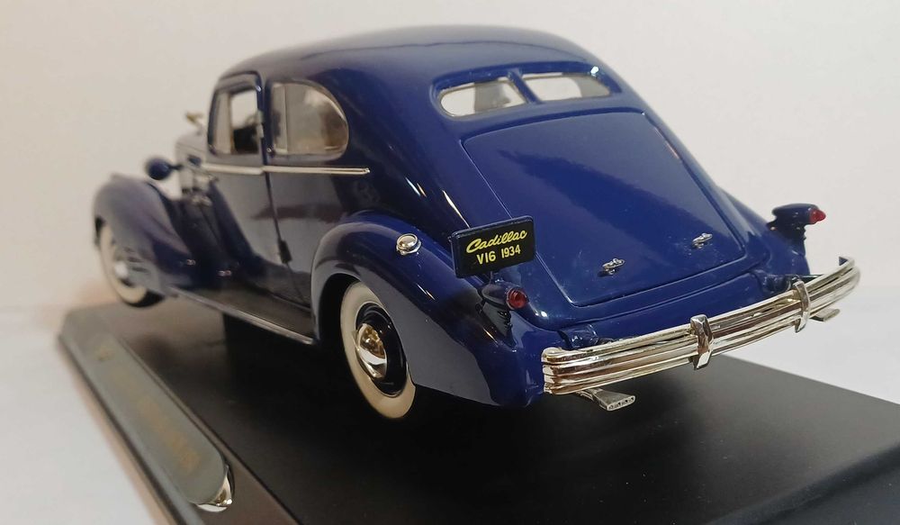 1/18 Cadillac V16 Aerodinamic 1934 - Ricko