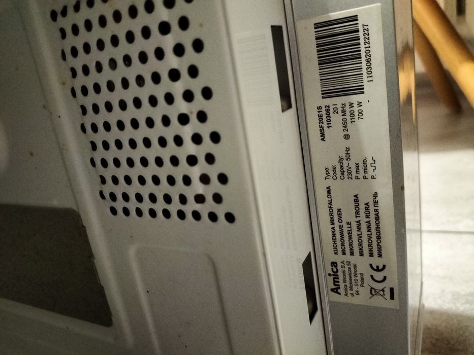 Kuchenka mikrofalowa Amica AMSF20E1S