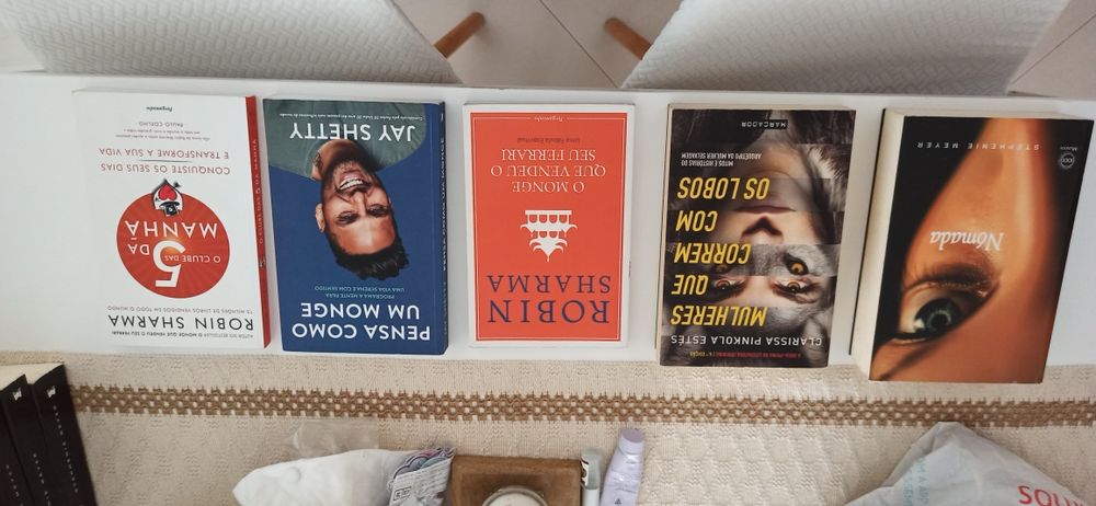 Vários Livros para venda