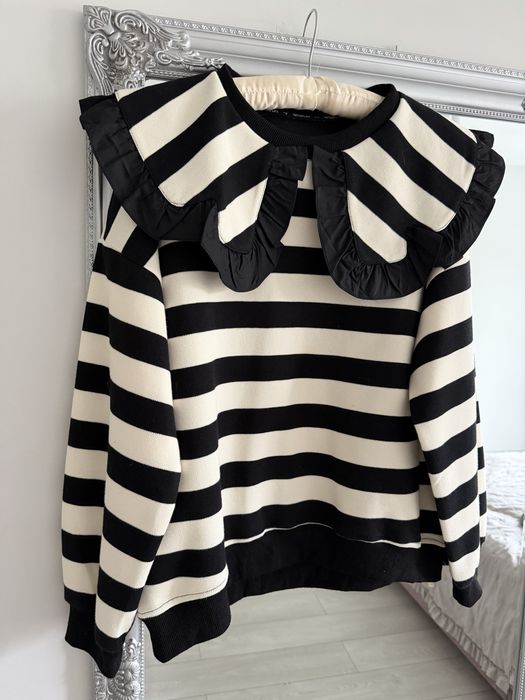 Свитшот с воротничком