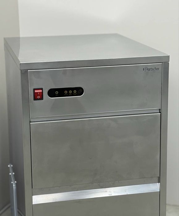 Льодогенератор Ice-Cube Maker Pro 25 R
