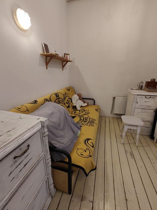 Продам 1 комнатная квартира метро Вокзальная (Южный Вокзал).Недорого!