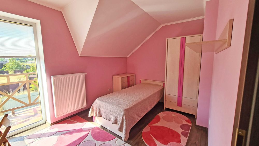 Будинок в с. Погреби  з газом і генератором з сучасним ремонтом