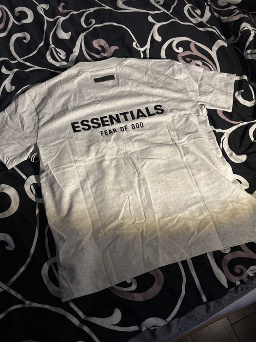 koszulka essential
