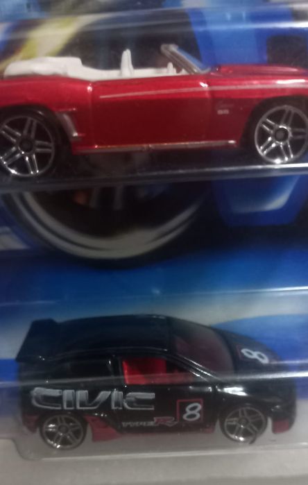 Pack 2 Hot Wheels Camaro & Honda