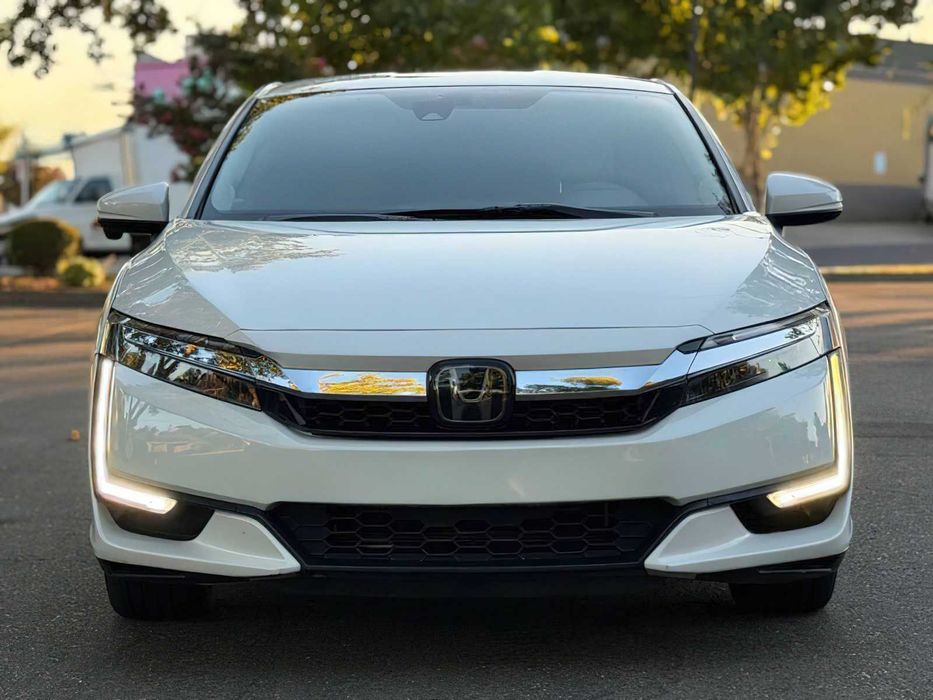 Honda Clarity      2018
