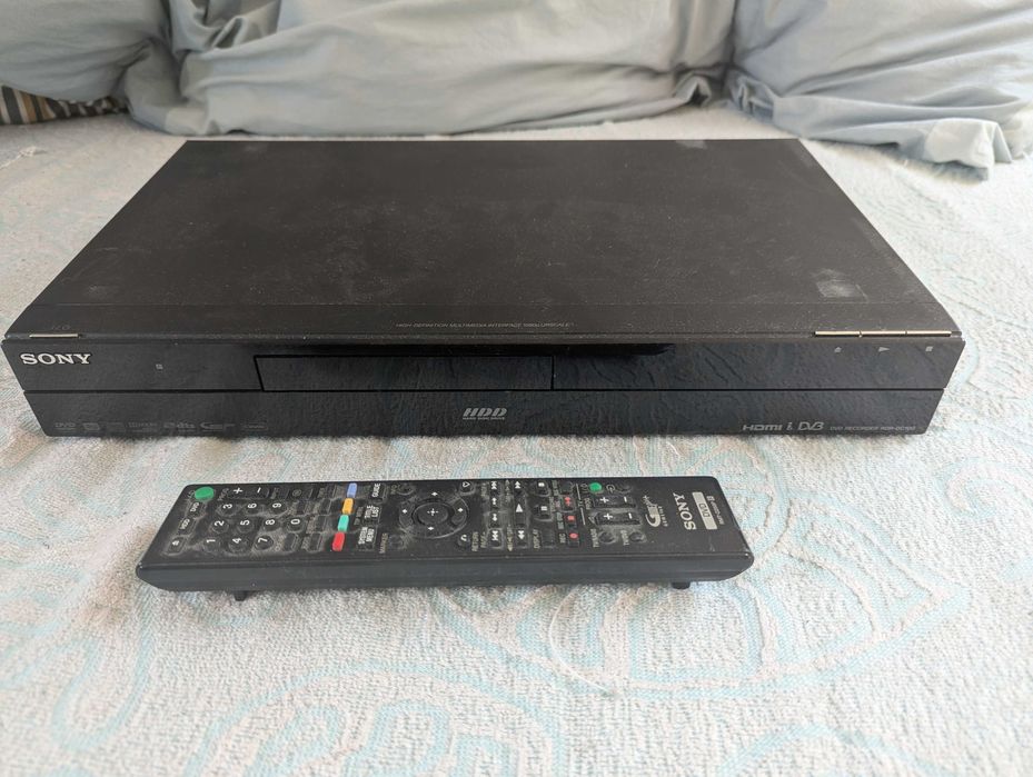 Nagrywarka HDD Sony RDR-DC100 Dysk 500GB uszkodzony napęd DVD