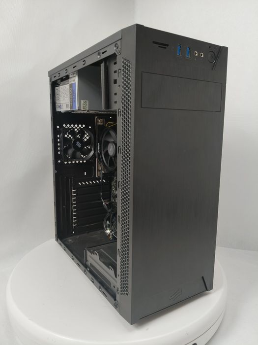 Ryzen,Komputer do biura/gier,Radeon™ Vega 3, 16 GB,SSD,Win 11 Pro