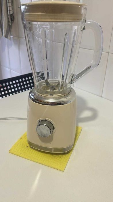 Liquidificador BECKEN - 30€