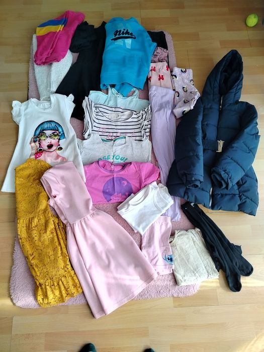 Paka ubrań dla dziewczynki 128/134 25 szt Promocja