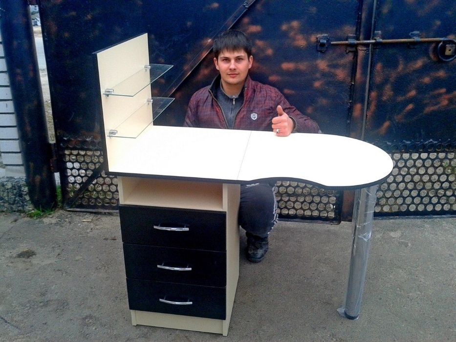 Стіл манікюрний Теофіполь