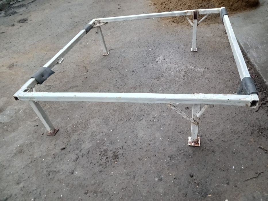 Подставка металлическая прочная недорого