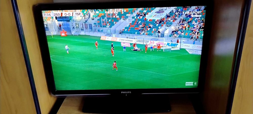 Telewizor TV Philips 32" FullHD 100Hz 2x Ambilight Spectra Lounge HDMI