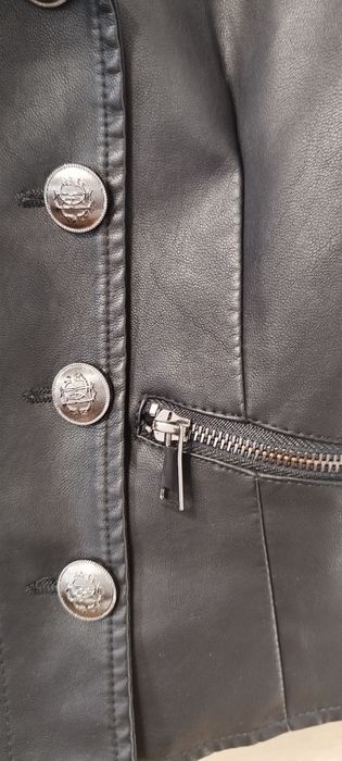 Ramoneska , czarna, kurtka, na guziki , zamki przy rękawach ,Drole de