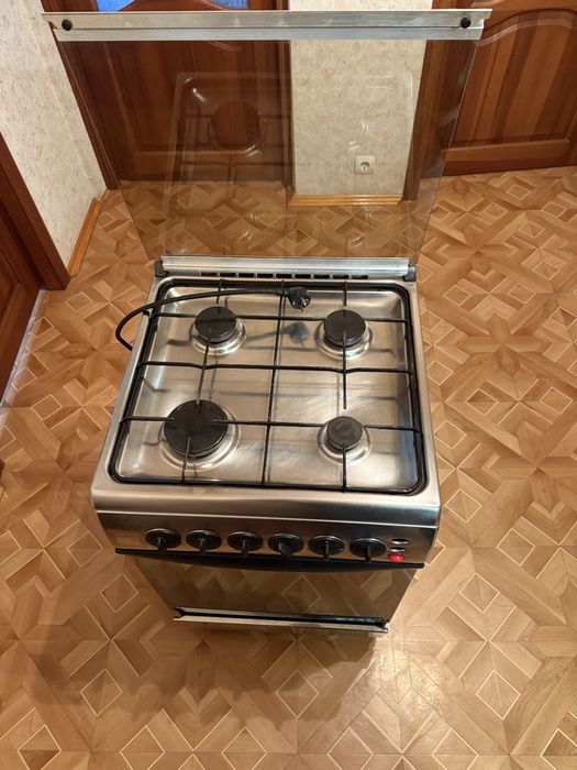 Продам газову плиту Ardo