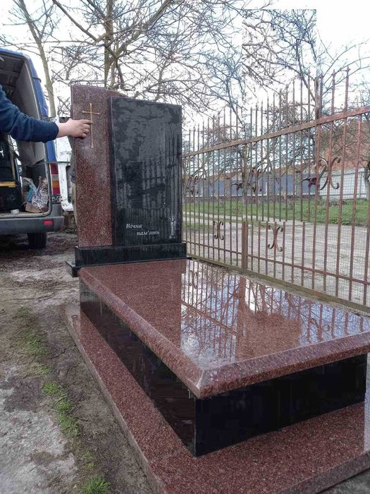 Граніт Пам'ятники одинарні подвійні дитячі Львів