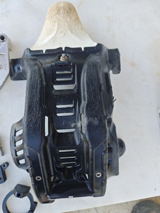 Husqvarna FE 350 2023 material