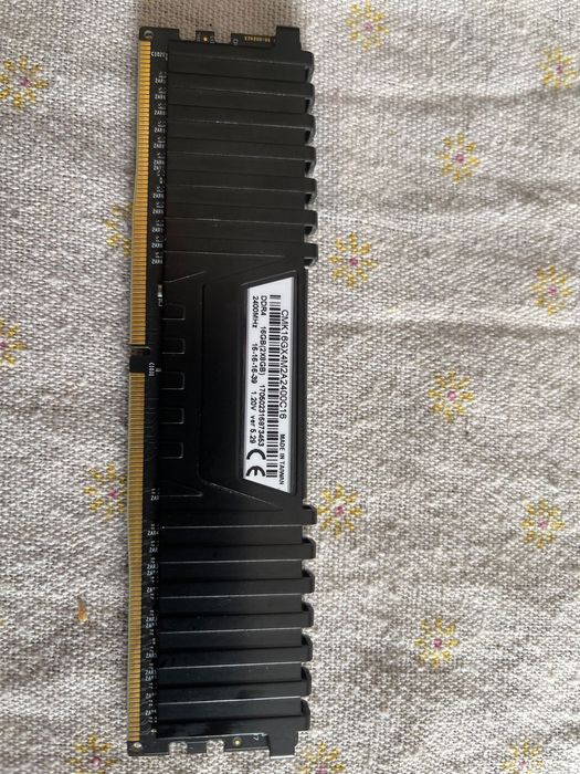 Memória Ram DDR4 2400mhz 2x8gb