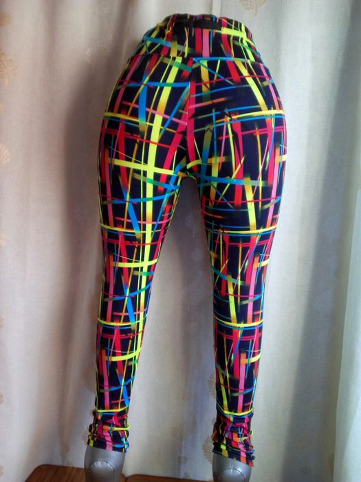 Leggings ; Tamanhos Disponíveis- XL ou  XXL ; Artigo Novo