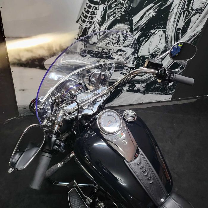 Harley Davidson  Softail Heritage  Classic 114