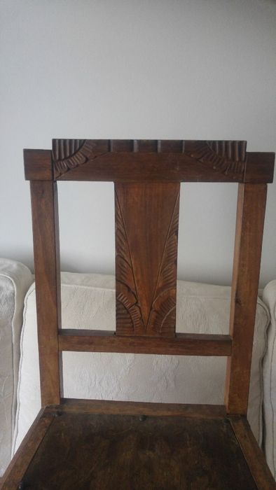 Cadeira de fundo trabalhado