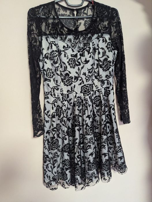 Сукні розміром М