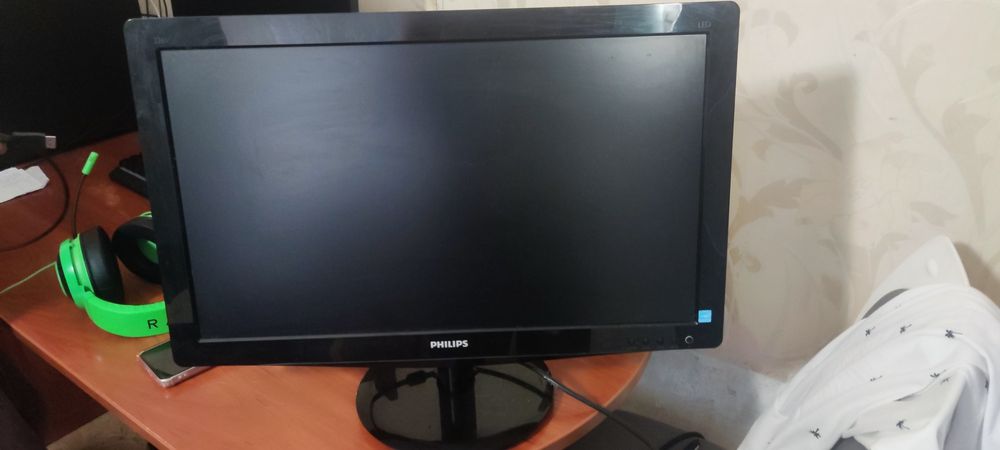 Продам монитор 1700 гр