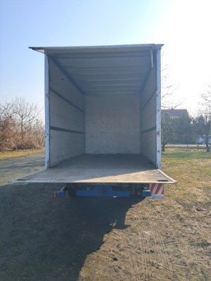 Samochód dostawczy